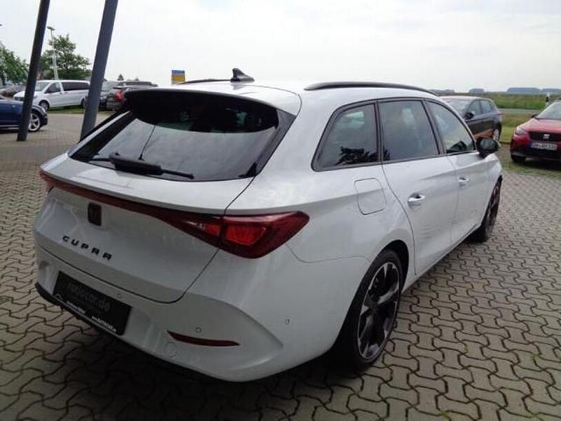 Gebraucht Cupra Leon 150 PS (110 kW) 2023 Weiß Limousine