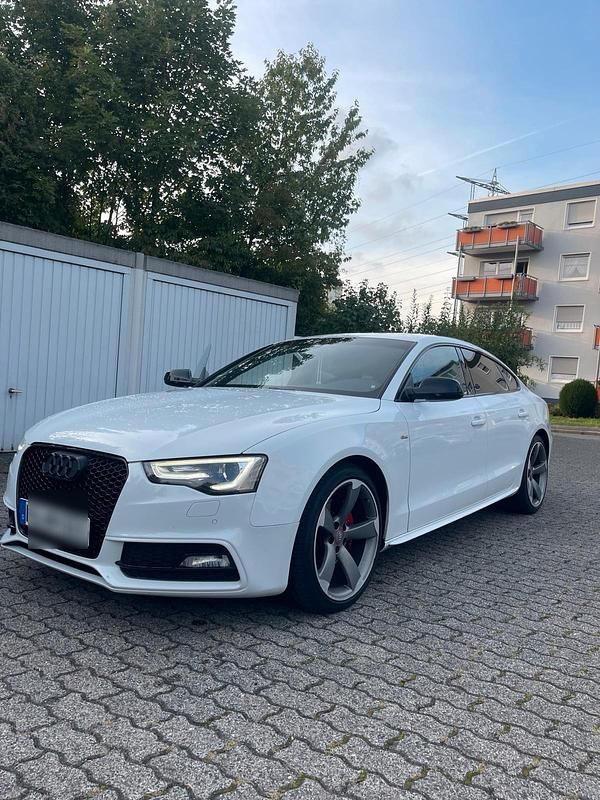 Weiß Gebraucht 2013 Audi A5 S-Line Limousine | 16.000 € (Fairer Preis) - Bild 1/4