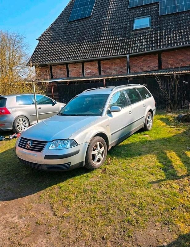 Gebraucht VW Passat 115 PS (84 kW) 2004 Silber Kombi