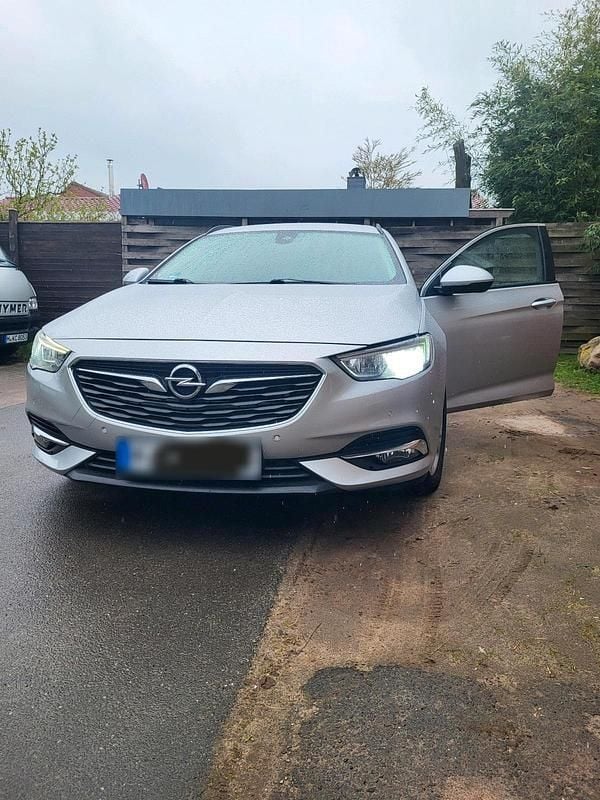 Gebraucht Opel Insignia 170 PS (125 kW) 2017 Silber Kombi