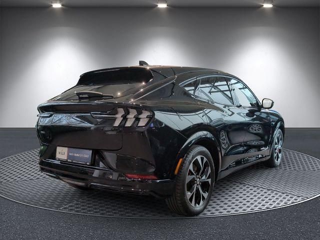 Gebraucht Ford Mustang Mach-E Extended Range 258 kW (351 PS) 2021 Schwarz SUV