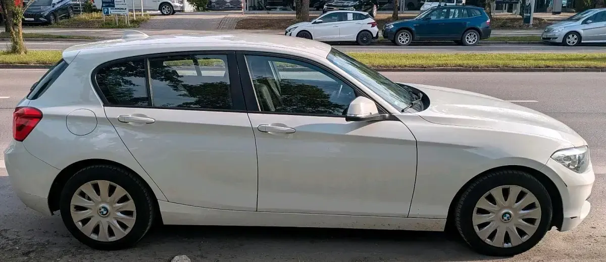 Gebraucht BMW 118 136 PS (100 kW) 2018 Weiß Kleinwagen