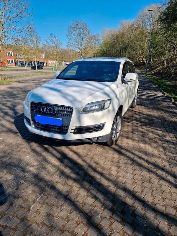Weiß Gebraucht 2007 Audi Q7 SUV | 8.000 € (Superpreis) - Bild 1/4