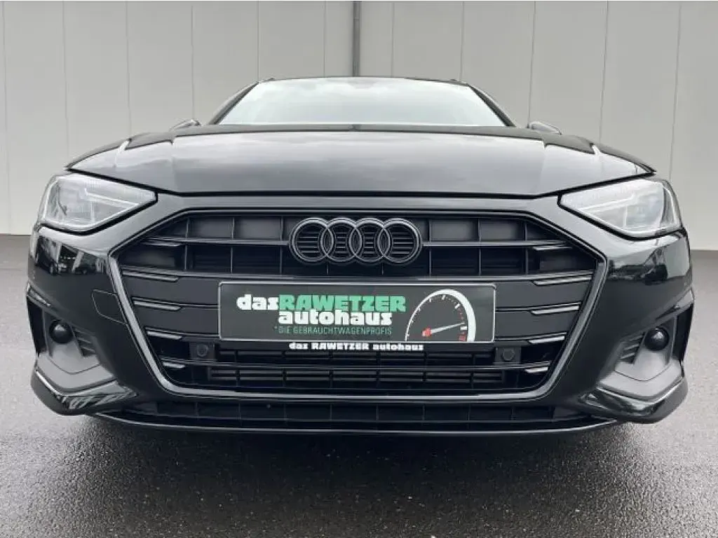 Gebraucht Audi A4 S-Line 150 PS (110 kW) 2022 Mythosschwarz Kombi