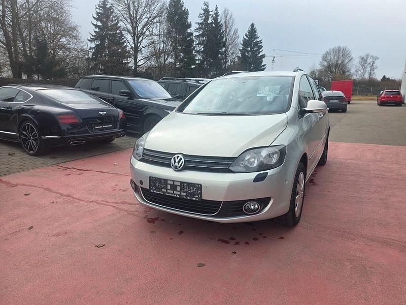 Gebraucht VW Golf Plus Cross Comfortline 122 PS (89 kW) 2009 Gold Van / Kleinbus