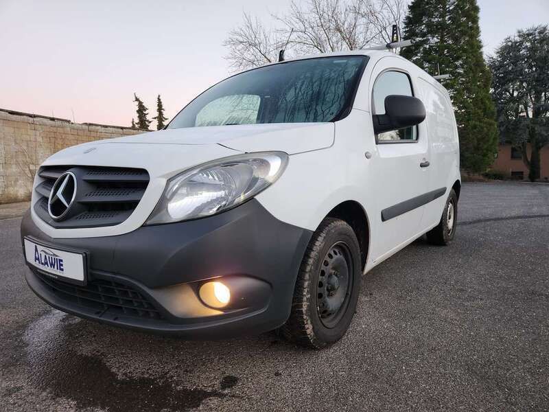 Arktikweiss Gebraucht 2015 Mercedes Citan 108 Van / Kleinbus | 8.900 € (Fairer Preis) - Bild 1/4