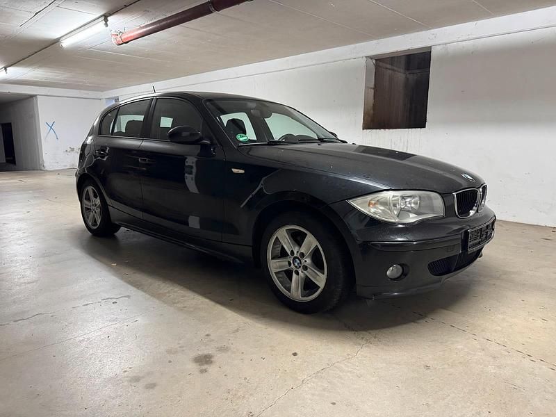 Schwarz Gebraucht 2007 BMW 118 Kleinwagen | 999 € (Superpreis) - Bild 1/4