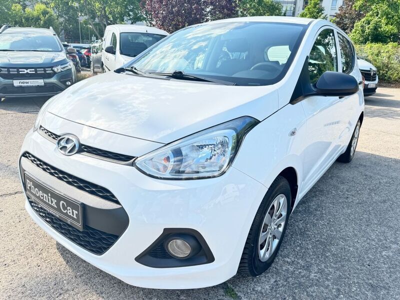 Weiß Gebraucht 2015 Hyundai i10 Classic Kleinwagen | 5.950 € (Fairer Preis) - Bild 1/4