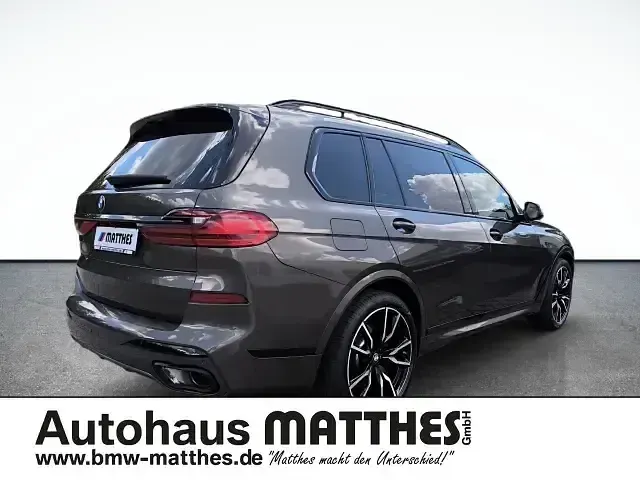 Gebraucht BMW X7 M Sport 340 PS (250 kW) 2022 Grau SUV