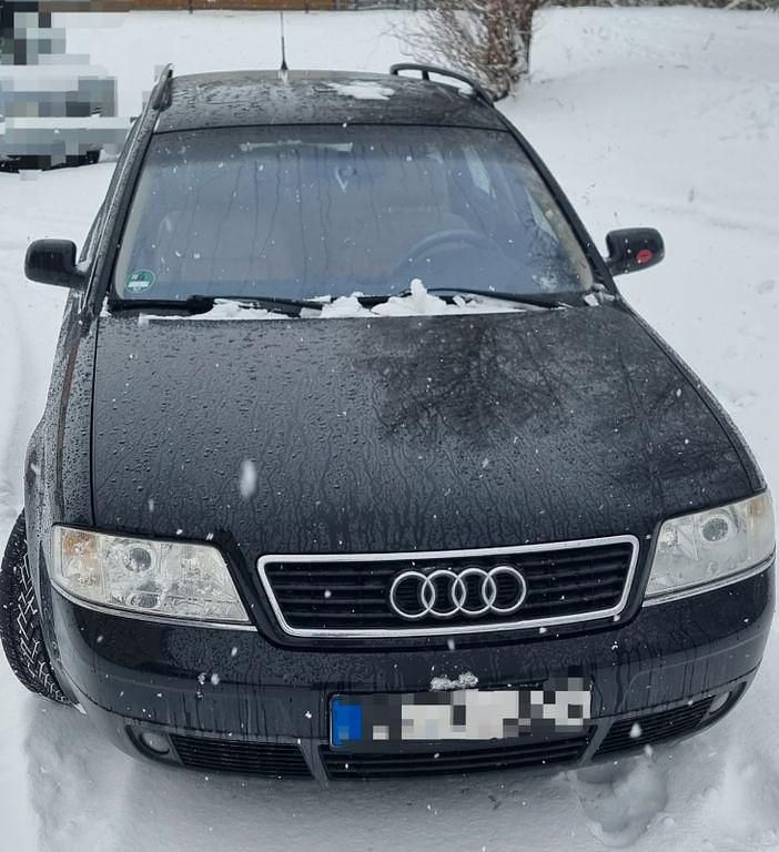 Schwarz Gebraucht 2000 Audi A6 Kombi | 2.500 € (Fairer Preis) - Bild 1/4