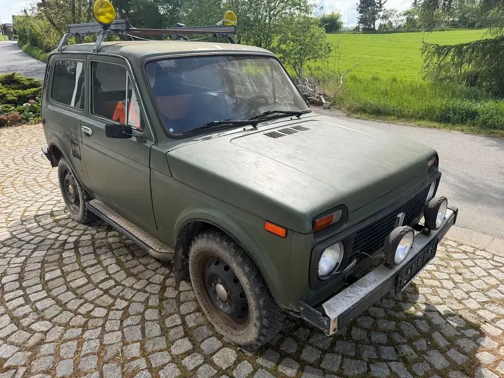 Usata Lada niva 73 CV (53 kW) 1991 Verde SUV