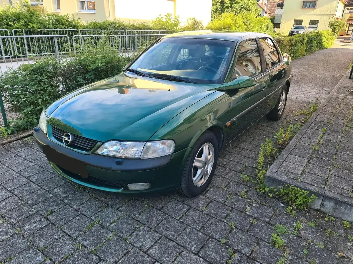 Gebraucht Opel Vectra 136 PS (100 kW) 1997 Grün Limousine