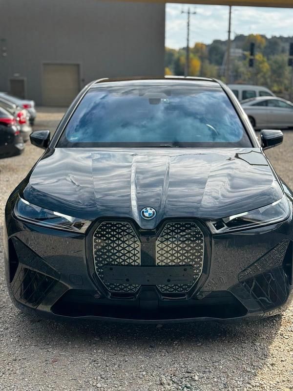 Gebraucht BMW iX 384 kW (523 PS) 2024 Grau SUV