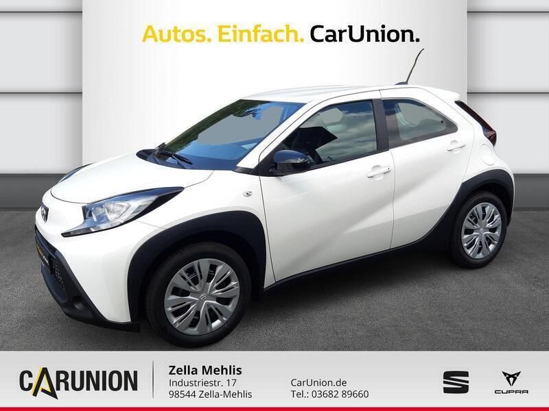 Schneeweiß Neu 2025 Toyota Aygo Business Edition Kleinwagen | 16.990 € - Bild 1/4