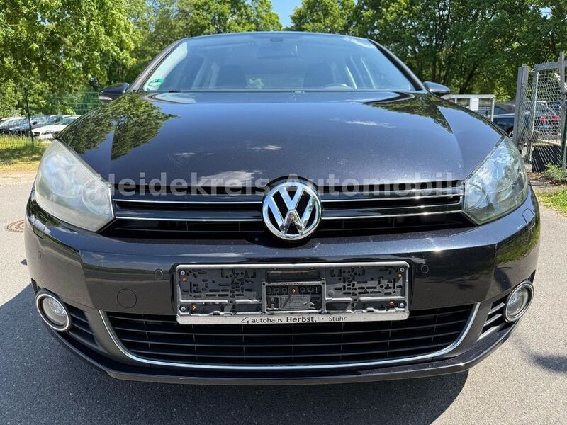 Gebraucht VW Golf VI Highline 122 PS (89 kW) 2010 Schwarz Kleinwagen
