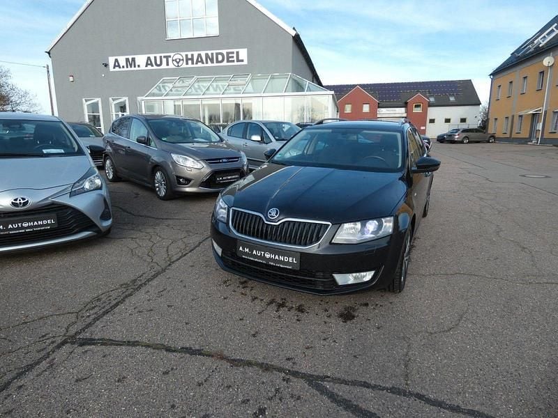 Schwarz Gebraucht 2015 Skoda Octavia Kombi | 6.300 € (Guter Preis) - Bild 1/4