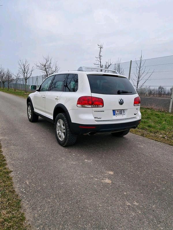 Gebraucht VW Touareg 300 PS (220 kW) 2004 Weiß SUV