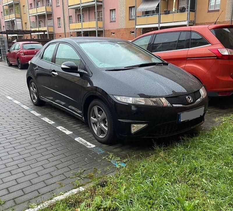 Gebraucht Honda Civic 99 PS (72 kW) 2011 Schwarz Limousine