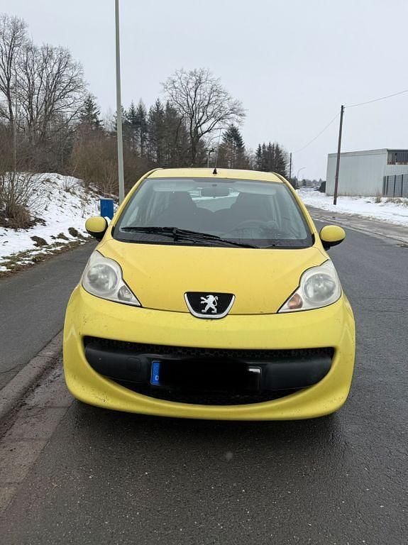 Gebraucht Peugeot 107 Filou 68 PS (50 kW) 2006 Gelb Kleinwagen
