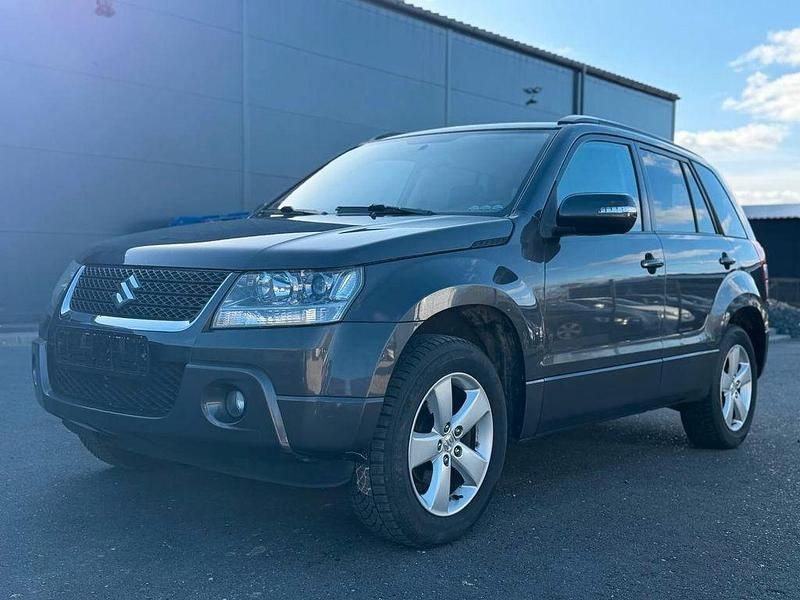 Gebraucht Suzuki Grand Vitara 169 PS (124 kW) 2013 Grau SUV