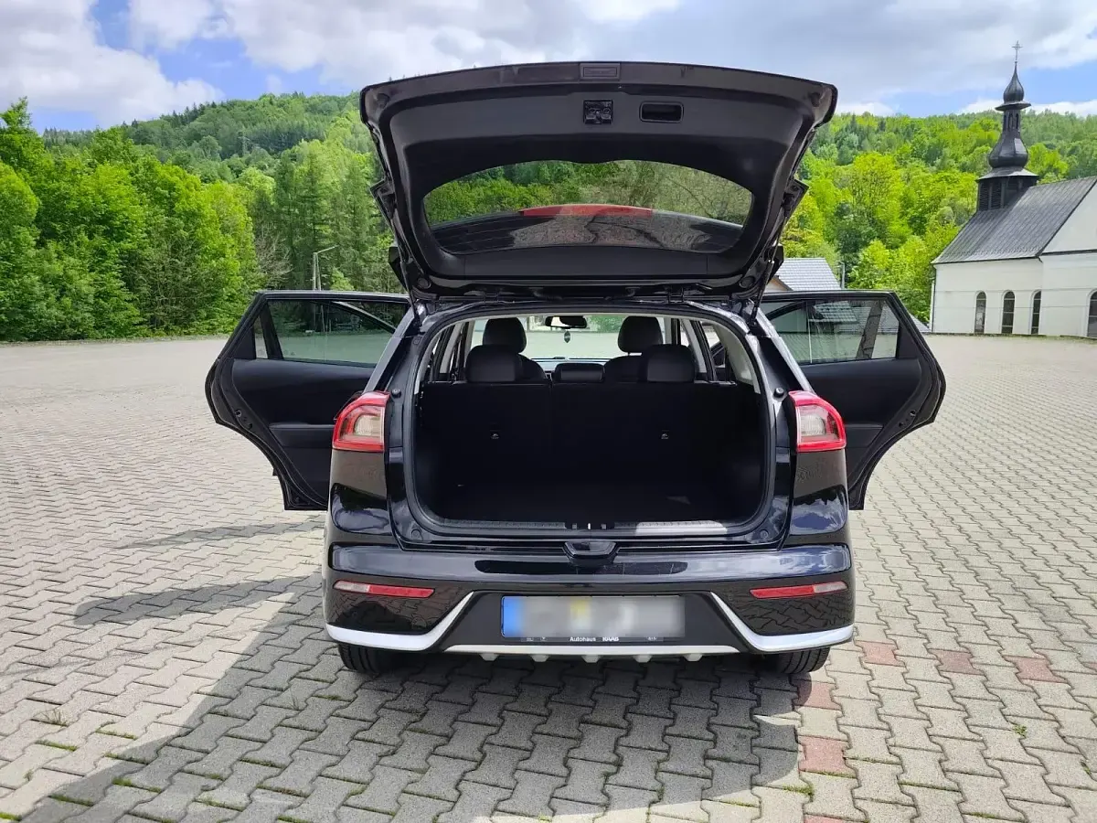 Gebraucht Kia Niro Edition 7 141 PS (103 kW) 2018 Schwarz SUV