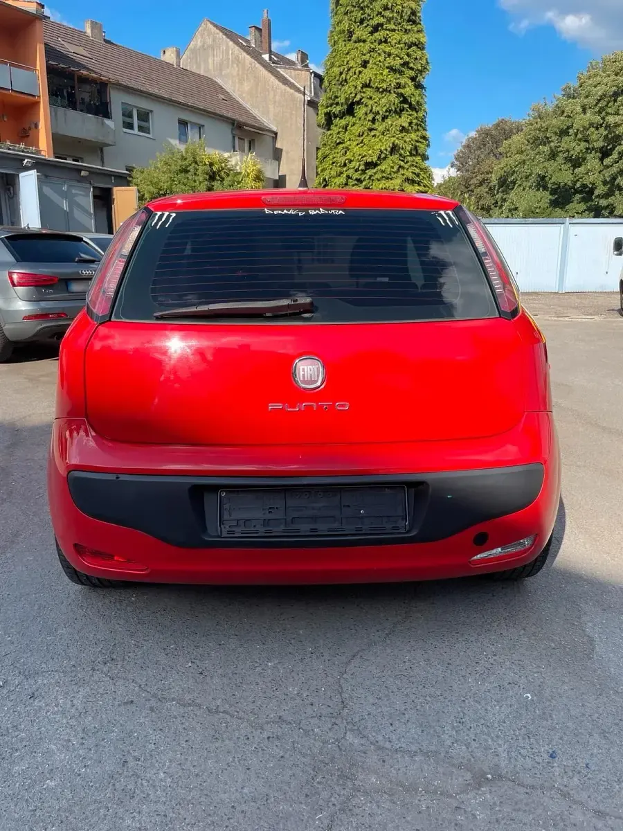Gebraucht Fiat Punto 69 PS (50 kW) 2011 Rot Kleinwagen
