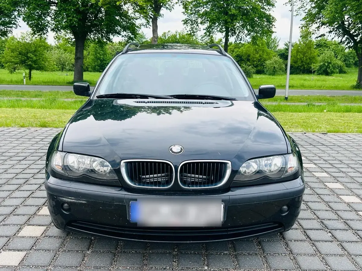 Gebraucht BMW 316 116 PS (85 kW) 2005 Schwarz Kombi