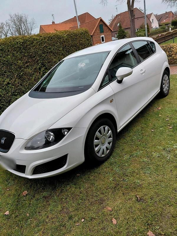 Gebraucht Seat Leon 84 PS (61 kW) 2009 Weiß Kleinwagen