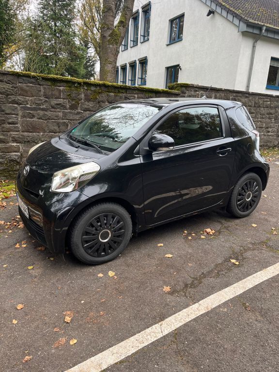 Schwarz Gebraucht 2009 Toyota iQ Kleinwagen | 3.999 € (Guter Preis) - Bild 1/4