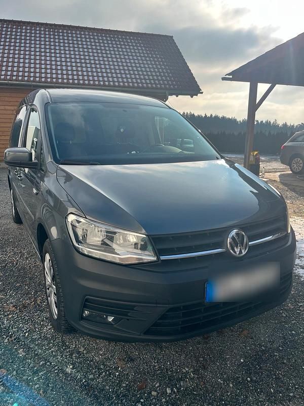 Grau Gebraucht 2020 VW Caddy Maxi Van / Kleinbus | 12.500 € - Bild 1/4