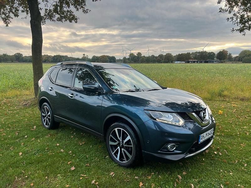 Blau Gebraucht 2017 Nissan X-Trail SUV | 13.999 € (Fairer Preis) - Bild 1/4