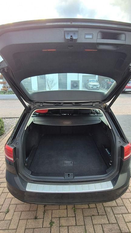 Gebraucht VW Passat Comfortline 150 PS (110 kW) 2017 Grau Kombi