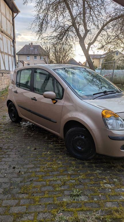 Gebraucht Renault Modus 88 PS (64 kW) 2004 Gold Van / Kleinbus