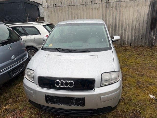 Gebraucht Audi A2 75 PS (55 kW) 2003 Silber Kleinwagen