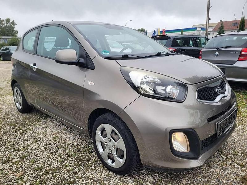 Second-hand Kia Picanto Edition 7 69 CP (50 kW) 2014 Argintiu Hatchback