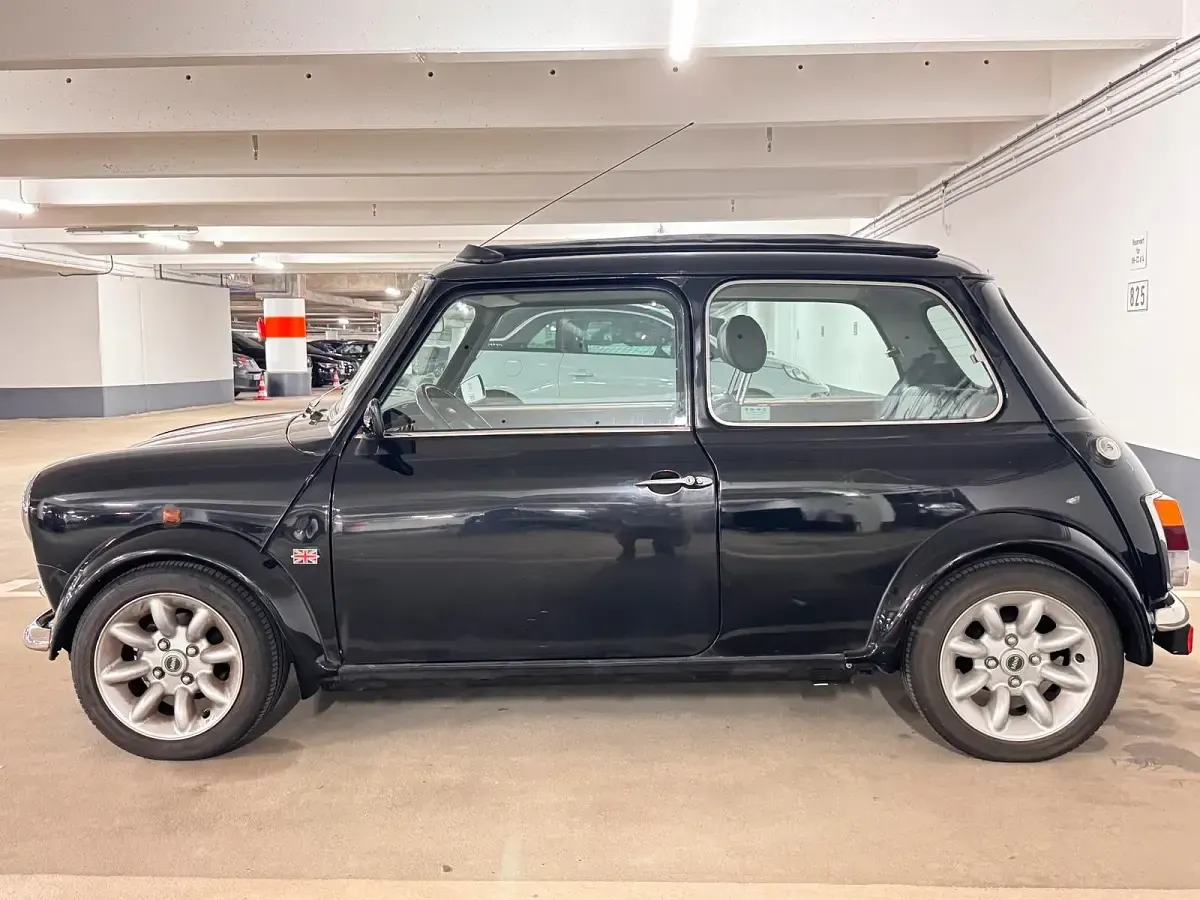 Gebraucht Mini Cooper 63 PS (46 kW) 1999 Schwarz Kleinwagen
