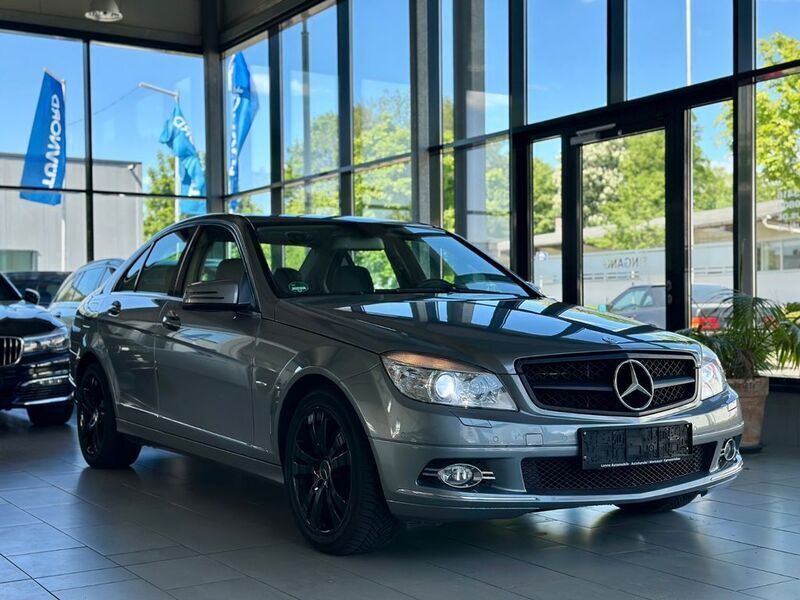 Silber Gebraucht 2008 Mercedes C230 Avantgarde Limousine | 8.999 € (Fairer Preis) - Bild 1/4