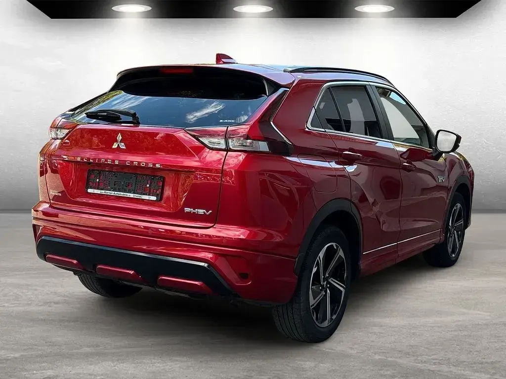 Gebraucht Mitsubishi Eclipse Cross Plus 98 PS (72 kW) 2022 Rot SUV