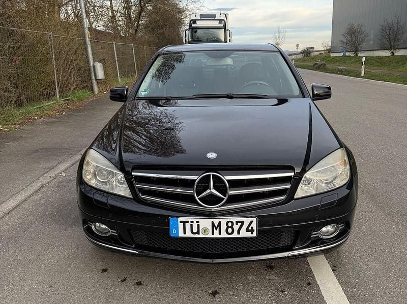 Gebraucht Mercedes C350 Avantgarde 224 PS (164 kW) 2009 Schwarz Limousine
