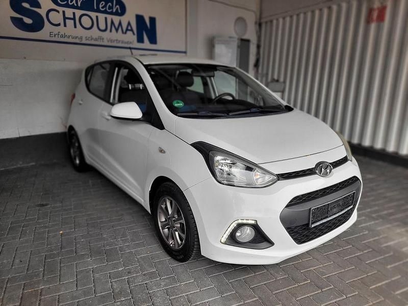 Weiß Gebraucht 2015 Hyundai i10 YES! Kleinwagen | 4.950 € (Fairer Preis) - Bild 1/4