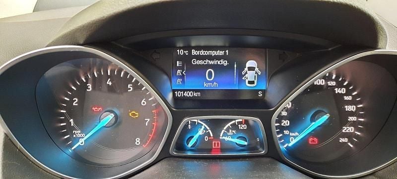 Silber Gebraucht 2018 Ford Kuga Trend SUV | 9.600 € (Superpreis) - Bild 1/4