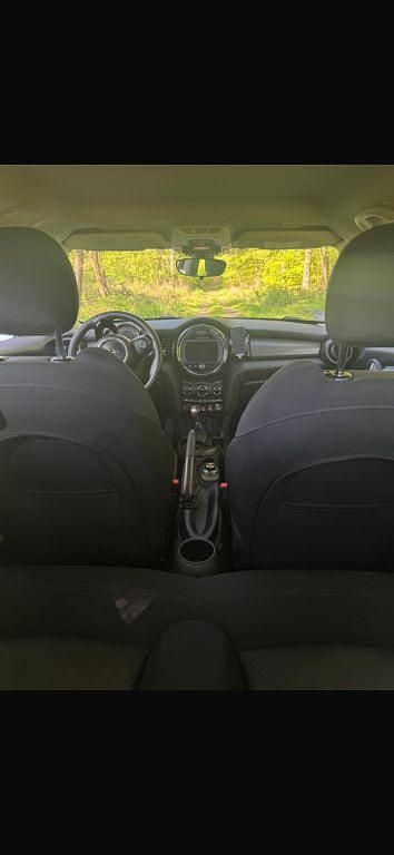 Gebraucht Mini Cooper 136 PS (100 kW) 2019 Schwarz Kleinwagen