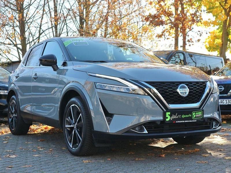 Neu Nissan Qashqai Tekna 158 PS (116 kW) 2025 Schwarz SUV