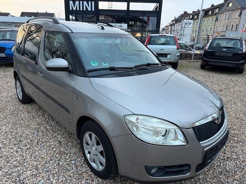 Braun Gebraucht 2007 Skoda Roomster Comfort Van / Kleinbus | 2.950 € (Guter Preis) - Bild 1/4