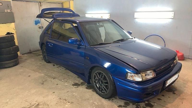 Gebraucht Mazda 323 163 PS (119 kW) 1991 Blau