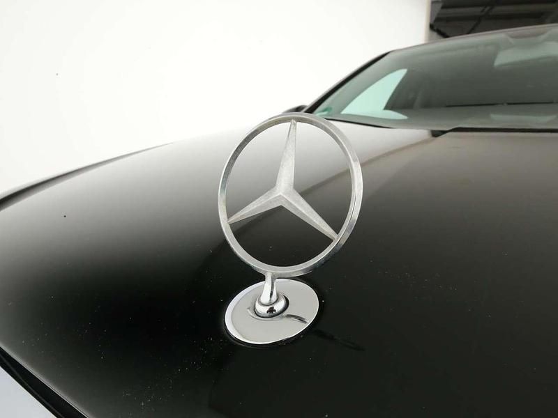 Schwarz Gebraucht 2009 Mercedes E250 Limousine | 13.499 € (Fairer Preis) - Bild 1/4