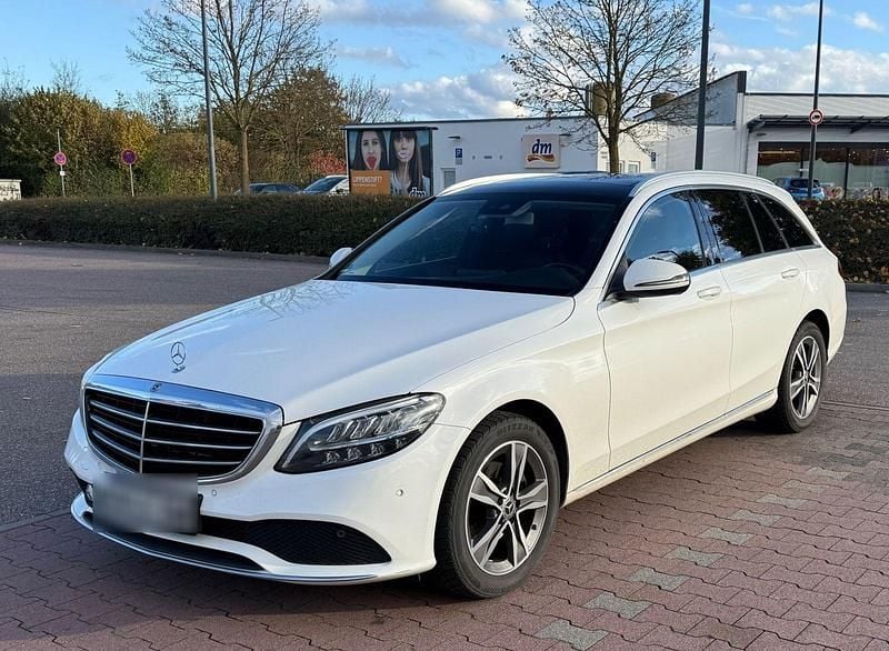 Weiß Gebraucht 2019 Mercedes C220 Exclusive Kombi | 20.995 € (Fairer Preis) - Bild 1/4