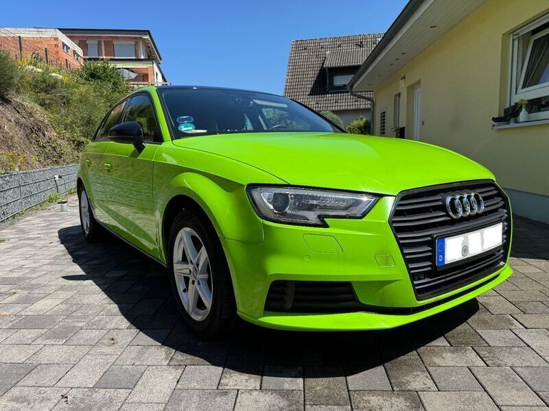 Gebraucht Audi A3 Sportback Premium 150 PS (110 kW) 2019 Schwarz Kleinwagen