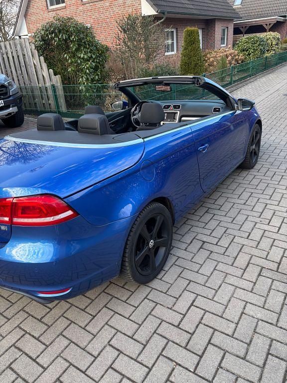 Gebraucht VW Eos 160 PS (117 kW) 2011 Blau Cabrio