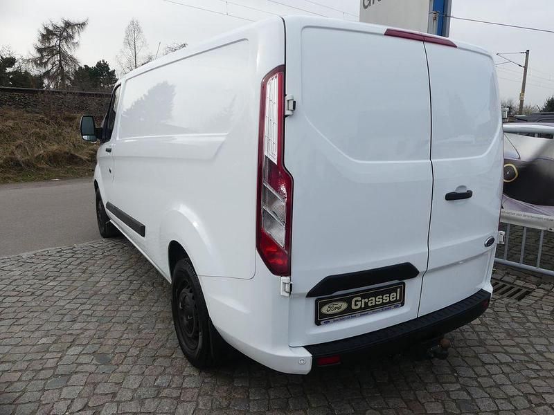 Gebraucht Ford Transit Custom Trend 131 PS (96 kW) 2022 Weiß Van / Kleinbus